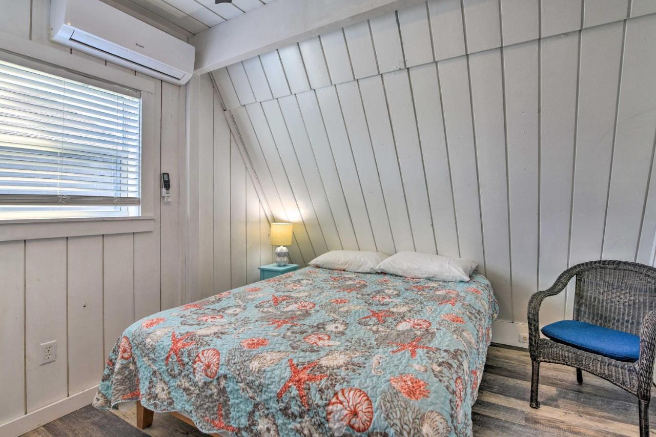 A-Frame Home With Deck - 2 Blocks To Surfside Beach! Экстерьер фото